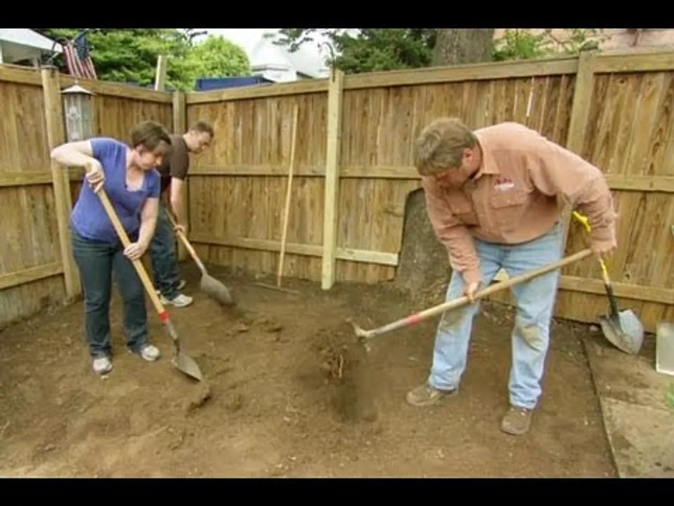 How to Landscape a Small Urban Yard – This Old House