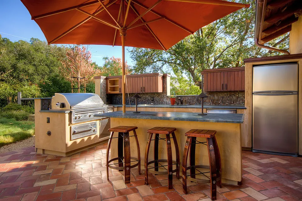 Outdoor Kitchens
